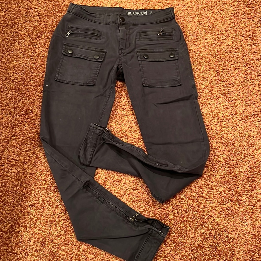 BLANKNYC dark blue cargo pants with zipper bottoms, size 27